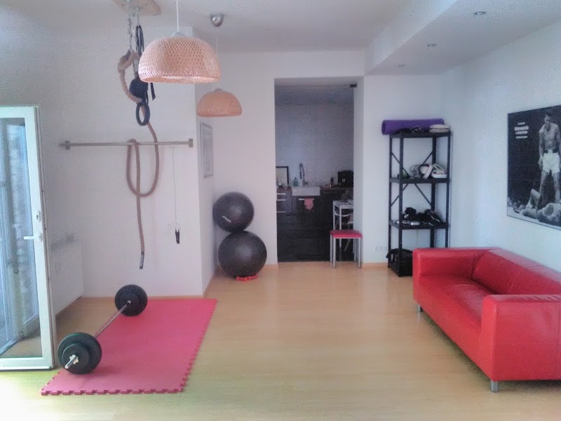 Tobias Keller funktionelle Therapie / Osteopathie / Kinderosteopathie